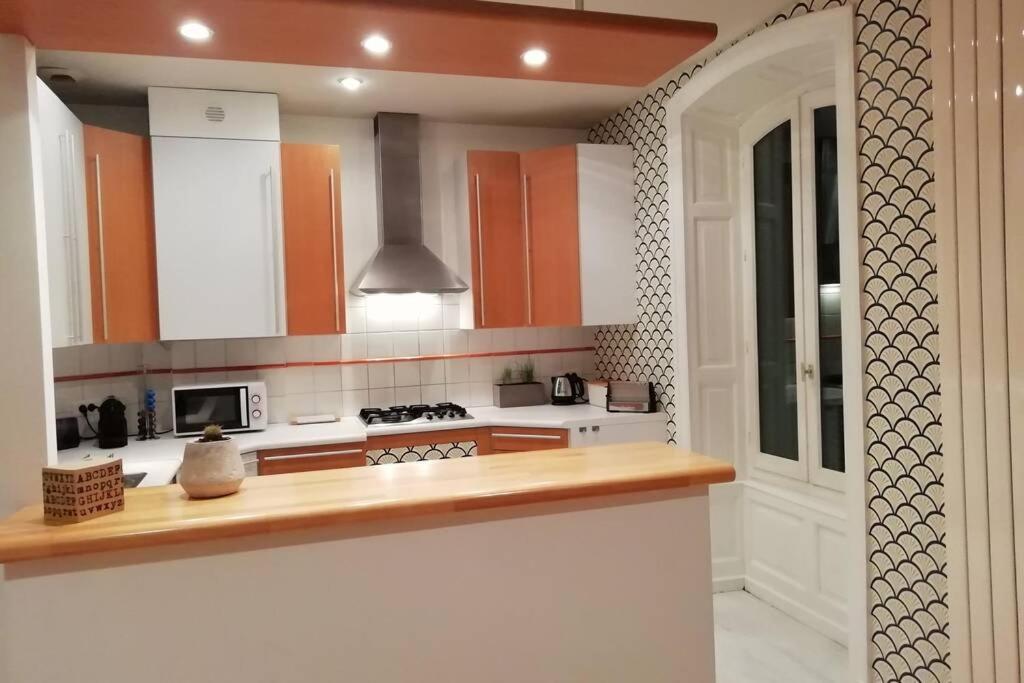 Tulle : Bel Appartement Lumineux En Centre Ville Εξωτερικό φωτογραφία