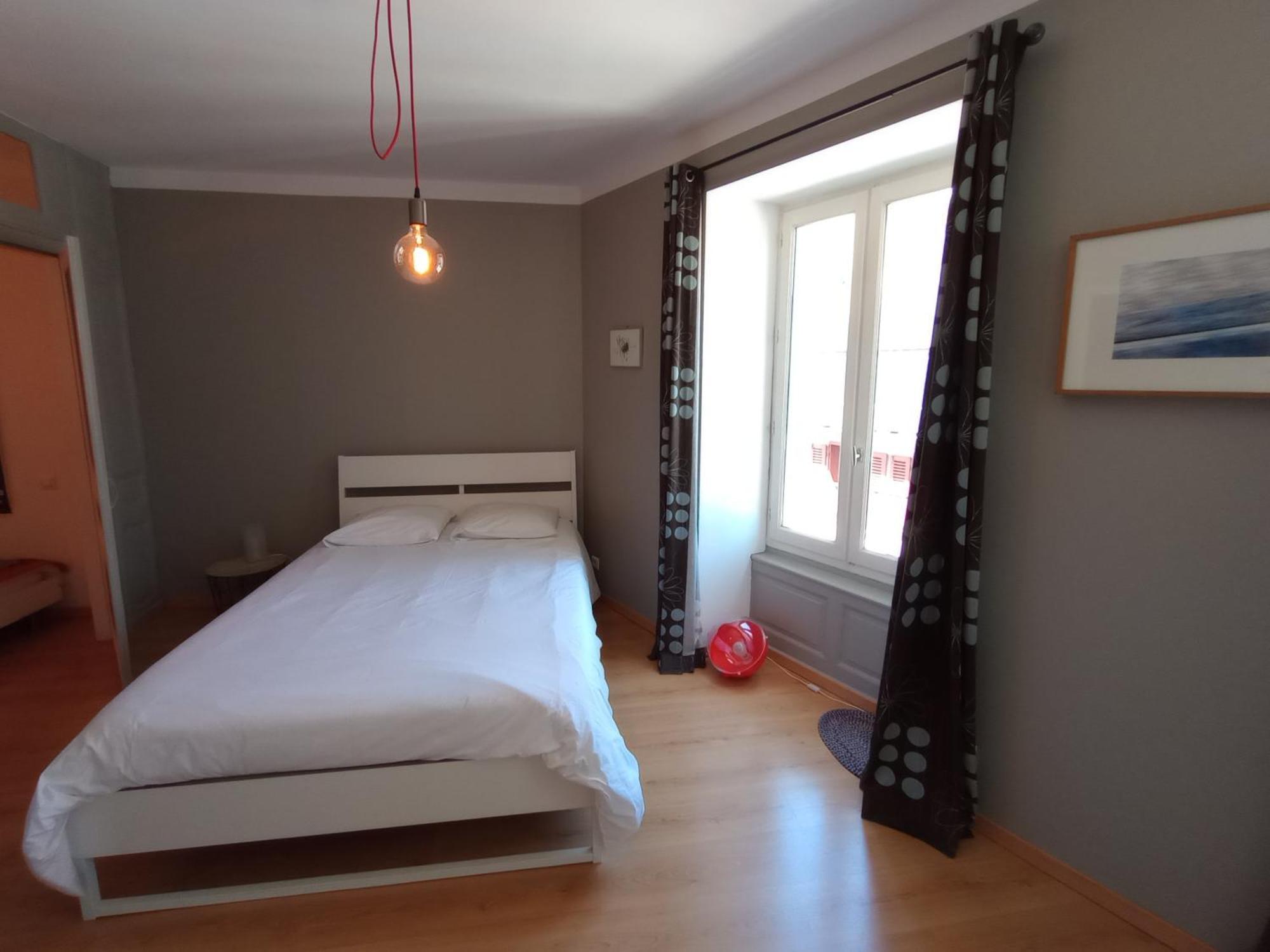 Tulle : Bel Appartement Lumineux En Centre Ville Εξωτερικό φωτογραφία